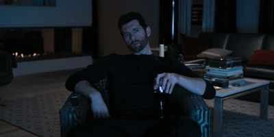 The name's Ray Donovan.
Best not forget it... - Friends from College