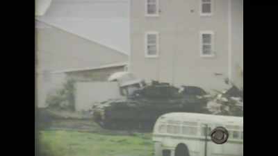 - The negotiators is
reaching out to the Davidians, - FBI TRUE
