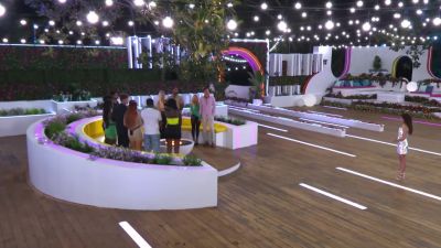 The next couple staying in the Villa is... - Love Island