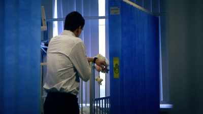 The next evening,
the two parents decide - Britain’s Most Evil Killers