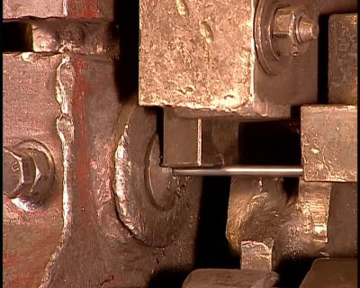 THE NEXT MACHINE CUTS
THE LENGTHS THEY'LL NEED - How It's Made