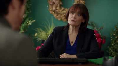 The next time anyone
gives Annie any trouble, - My Christmas Guide