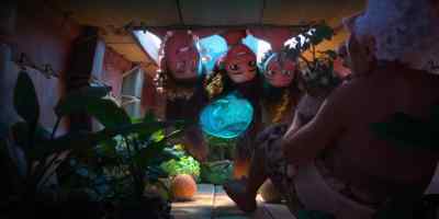 - The ocean's our friend.
- [gasps] - Moana 2