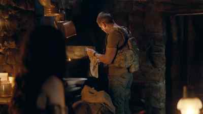 The one who
killed your wife-- - Strike Back
