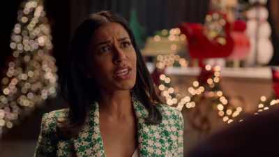 The only
magic that's happening is - Merry Magic Christmas