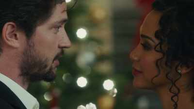 ♪ The only thing I want ♪ - A Show-Stopping Christmas