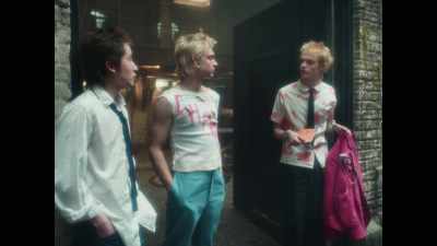 The only thing that makes it
not an ABBA song, - Pistol