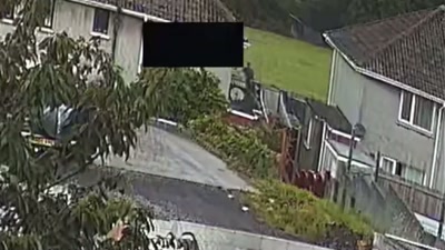 The operator was trying to cope
with the situation, - Killers: Caught on Camera