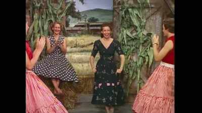 The "Opry" was insistent
that women should dress - June