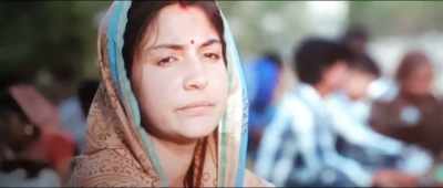 "The owner must collect it
from our desk." - Sui Dhaaga - Made in India