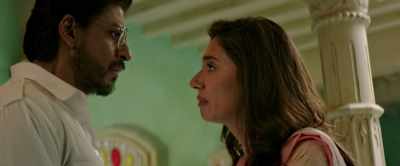 The packaging materials
with Musa's gold weren't plastic. - Raees