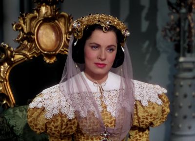 The palace has large keyholes - Adventures of Don Juan