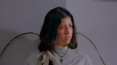 The patient is
Maria Elena de Hoyos, - True Terror with Robert Englund