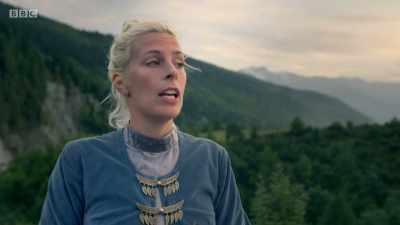 The performance started and there
was a lot of standing around for me. - Last Woman on Earth with Sara Pascoe