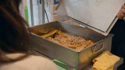 The pig from the pib - Eva Longoria: Searching for Mexico