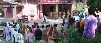 The police and forest
rangers conducted - Junglee