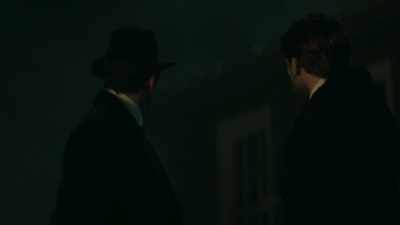 The police...
They're here! - The Alienist