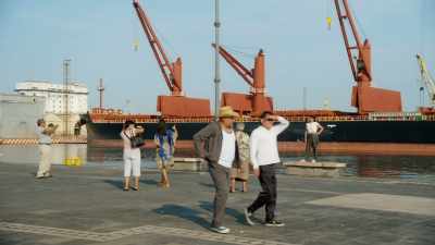 The port's
strategic position saw - Eva Longoria: Searching for Mexico