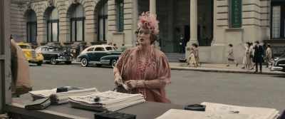 - The Post, please.
- Oh, sorry, lady, all sold out. - Florence Foster Jenkins
