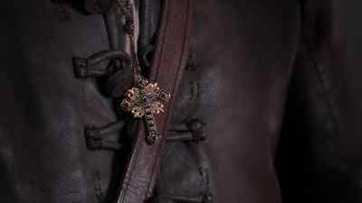 The princess cannot stay at
the archbishop's, as planned. - The Musketeers