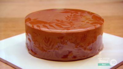 The print is nice and clear.
It's full all the way around. - MasterChef Australia
