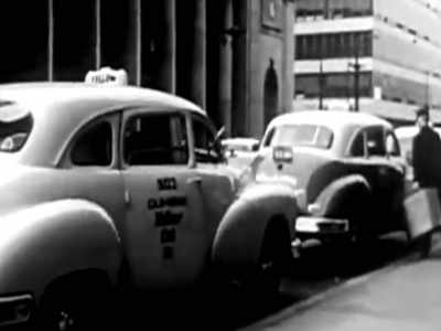The private automobile
without the need for horses. - Above Majestic