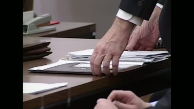 The prosecution presents evidence - How I Caught My Killer