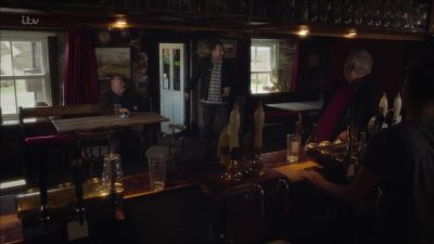 The pub's closed. - Vera