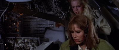 The radio's dead - Airport 1975