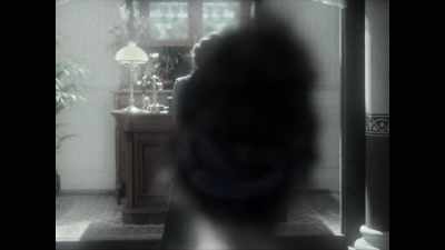 The regular extras 
will earn the usual daily rate. - Irma Vep