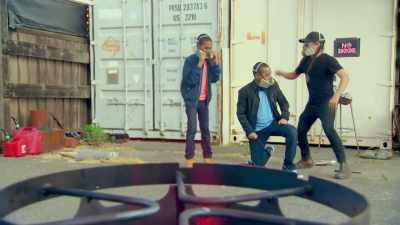 THE RELIABLY COMBUSTIBLE LITHIUM
POLYMER BATTERY - Mythbusters Jr.