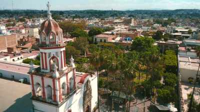 The rich tapestry
of civilizations - Eva Longoria: Searching for Mexico