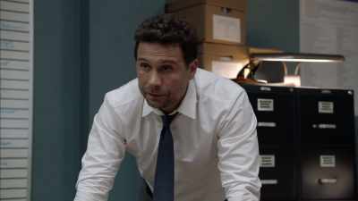 THE ROOMMATE'S GOT ALL
HER FRIENDS LOOKING,
POSTING FLIERS, - Wicked City