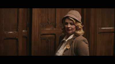 The rooms
have been soundproofed. - Invitation to a Murder