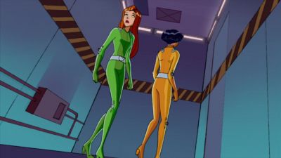 The secret laboratory's got
to be around here somewhere. - Totally Spies!