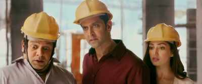 The service lift
is 16 steps from there - Kaabil