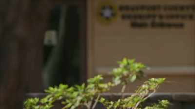 THE SHERIFF'S OFFICE WAS GETTING
ENDLESS, ENDLESS TIPS - Hometown Homicide