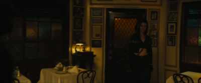 The shooter got close before drawing.
Six rounds. - Harley Quinn