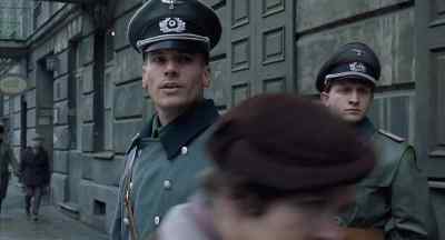 The sidewalk is forbidden for you. - The Pianist