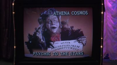 The signs point to a tragedy about to happen - Leprechaun 3