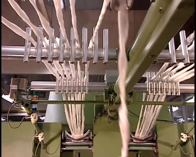 THE SLIVERS MOVE ON
TO THE DRAWING MACHINE. - How It's Made