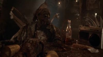 The small bussinessman - The Texas Chainsaw Massacre 2
