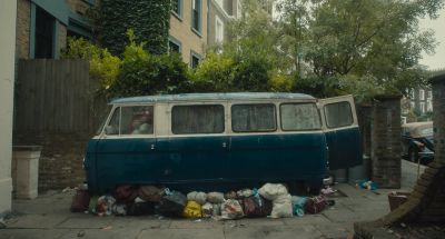 The smell is sweet - The Lady in the Van