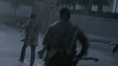 The smell's washing off. - The Walking Dead