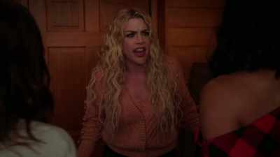 - The song explains it!
- It hinges on paperwork! - Girls5eva