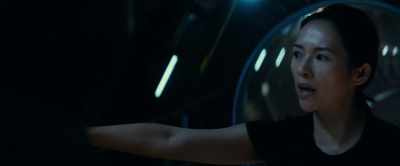 The sound came from the wall.
声音是从墙里传出来的 - The Cloverfield Paradox