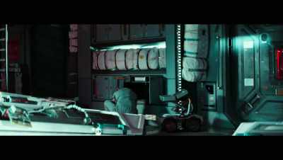 The space station has broken free!
Earth's communications will be paralyzed. - The Wandering Earth