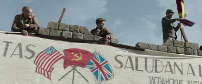 THE SPANISH ANTIFASCISTS
GREET THE LIBERATING FORCES - The Photographer of Mauthausen