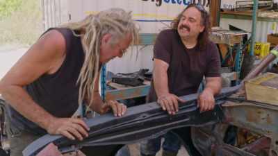 - The spindle's not the same.
- The spindle is exactly the **** same. - Rust Valley Restorers