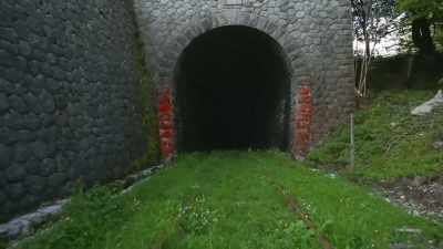 The spiral tunnel was ingenious,
but labour-intensive. - Secrets of the Railways